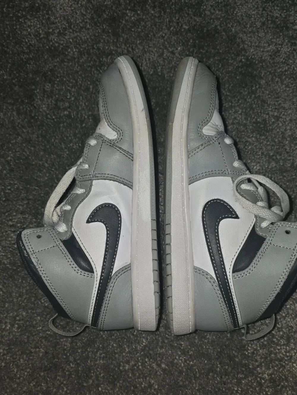 Nike smoke grey
